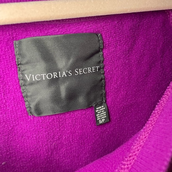 Victoria's Secret Bright Purple Sweater - Picture 4 of 6